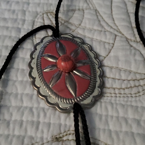 Bolero - Picture 2 of 3